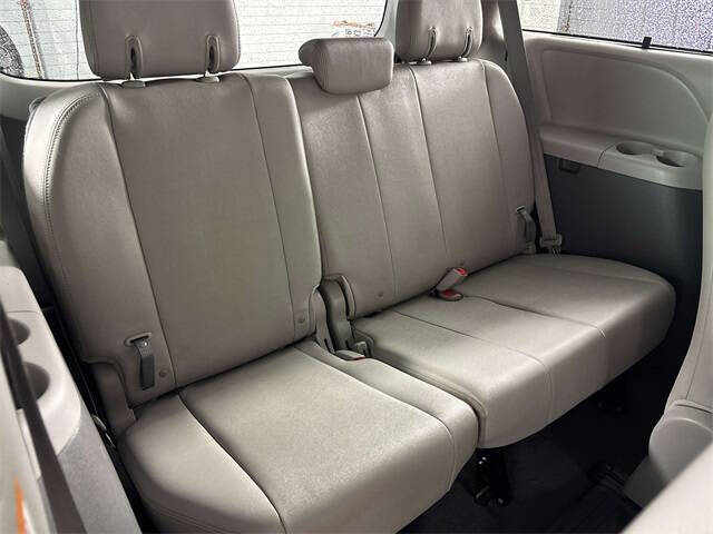 2019 Toyota Sienna XLE Premium 7-Passenger