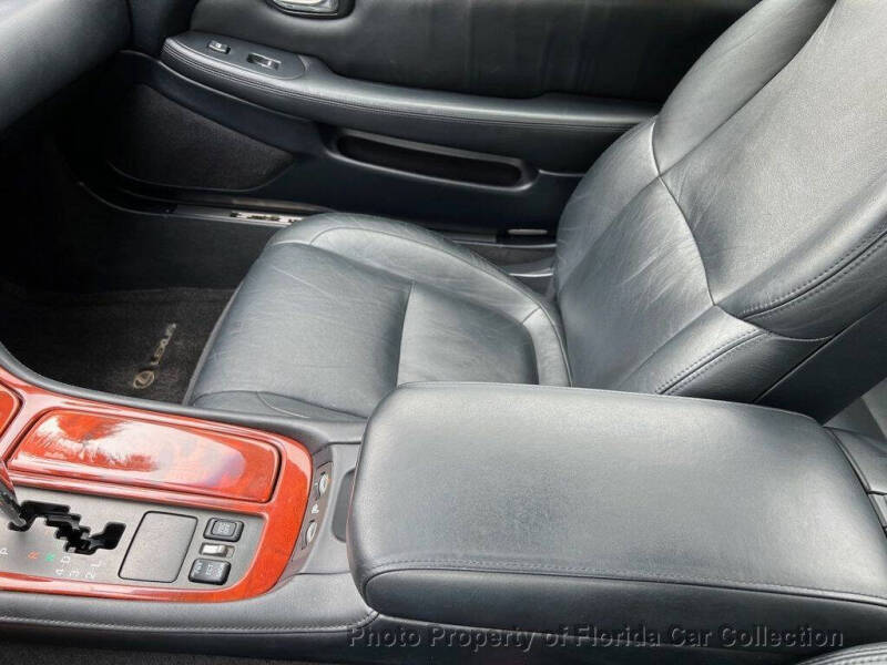 2002 Lexus SC 430