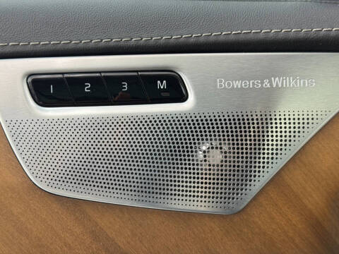 2017 Volvo XC90 T8 eAWD Inscription