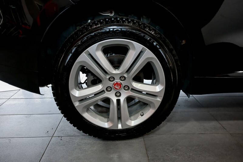 2019 Jaguar F-PACE 25t R-Sport