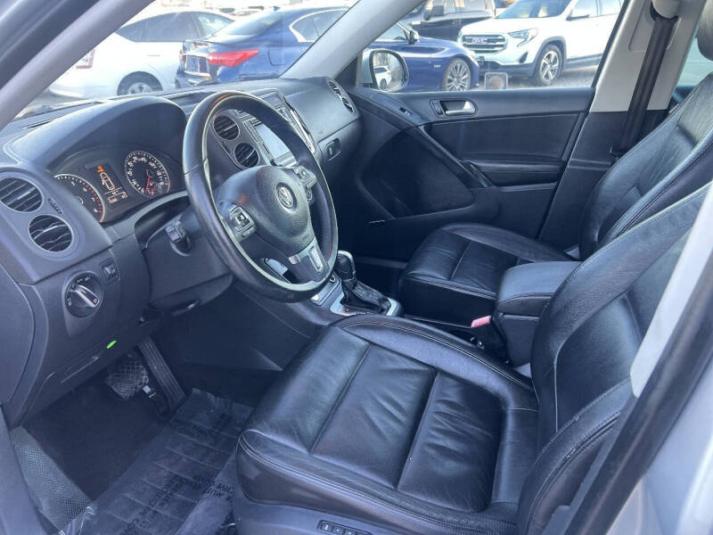 2017 Volkswagen Tiguan 2.0T SEL 4Motion