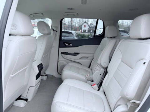 2023 GMC Acadia Denali