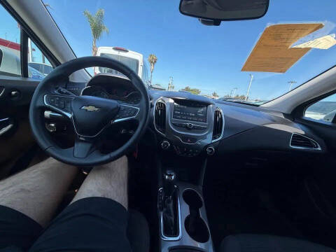 2017 Chevrolet Cruze LT Auto
