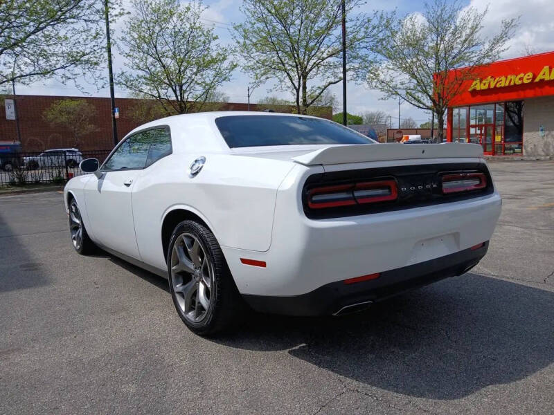 2017 Dodge Challenger SXT