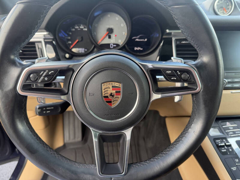 2017 Porsche Macan S