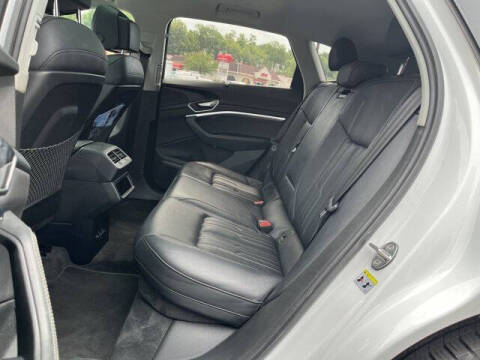 2024 Audi Q8 e-tron quattro Prestige