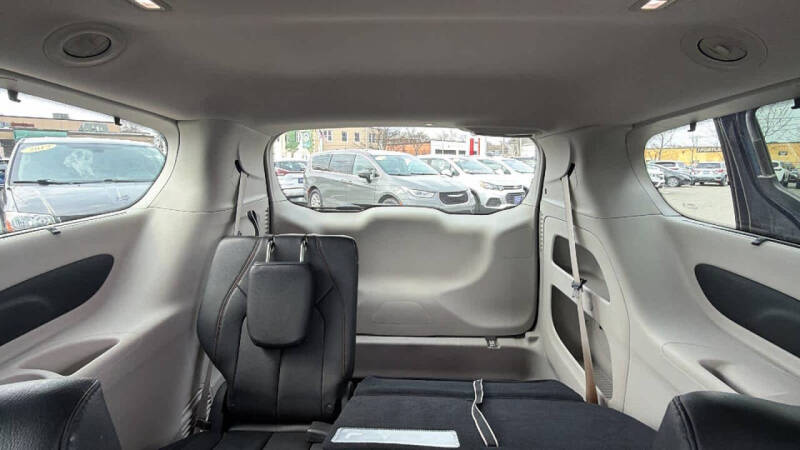 2018 Chrysler Pacifica Touring L
