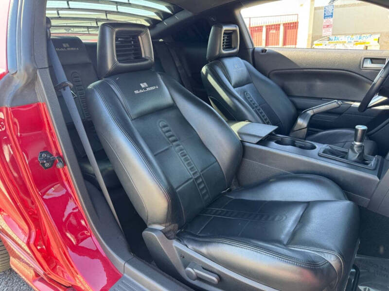 2006 Ford Mustang GT Deluxe