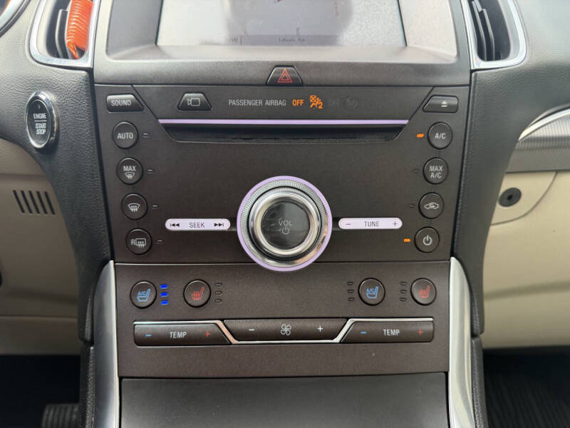 2019 Ford Edge Titanium