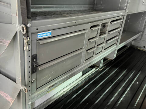 2017 GMC Savana 2500