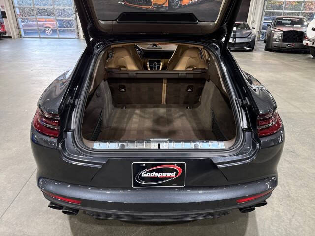 2017 Porsche Panamera Turbo