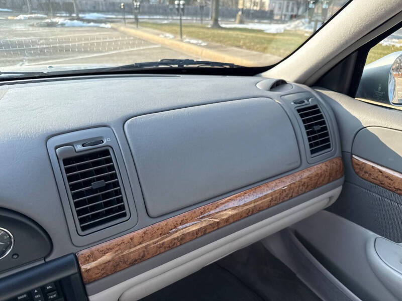 2000 Lincoln Continental