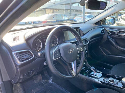 2019 Infiniti QX30 Pure