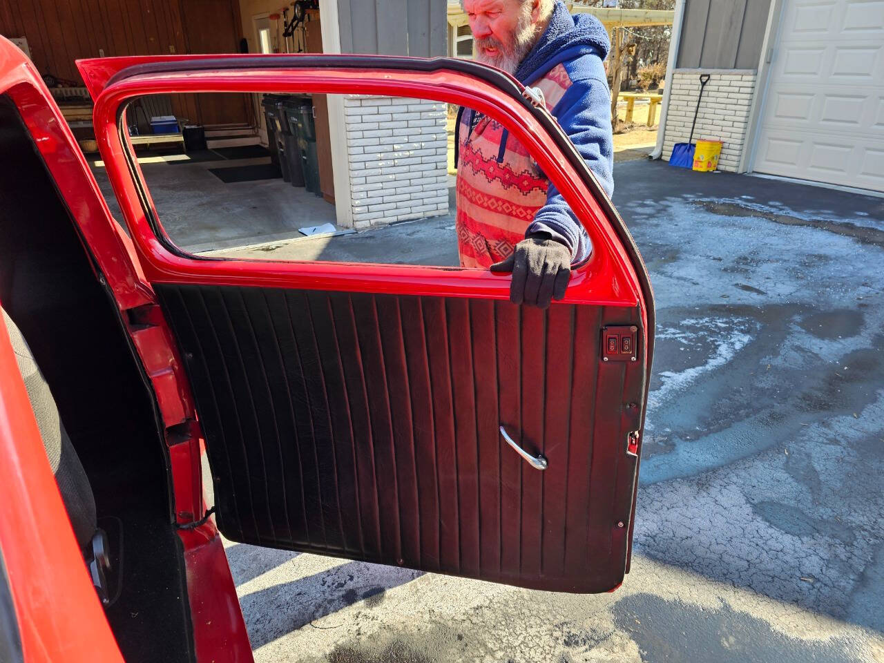 1946 Ford Deluxe Street Rod 92