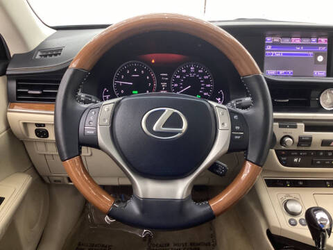 2013 Lexus ES 300h