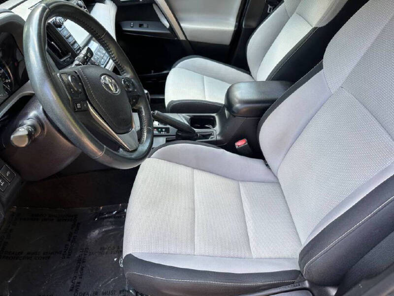 2017 Toyota RAV4 XLE