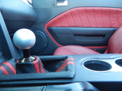 2005 Ford Mustang GT Premium