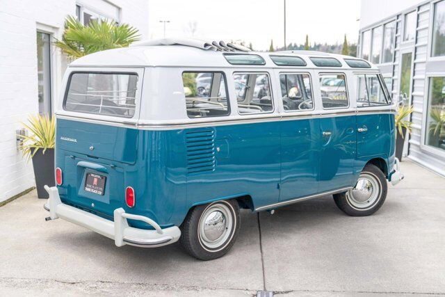 1965 Volkswagen Bus 9