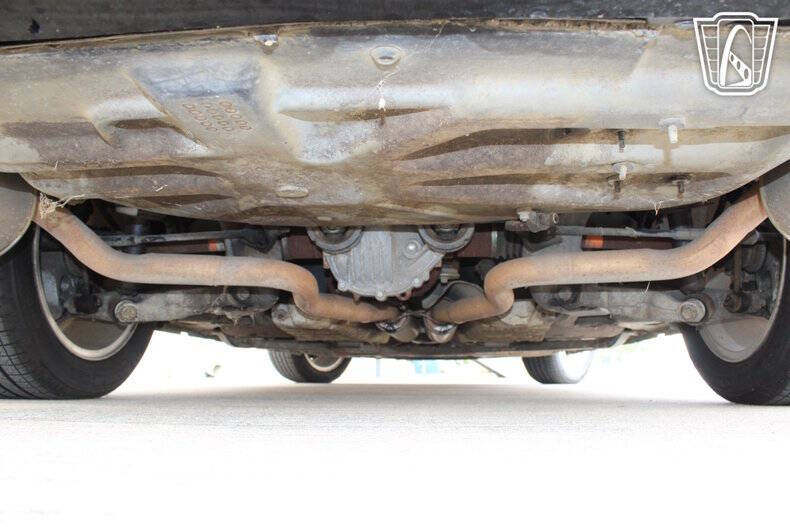2004 Ford Thunderbird Deluxe