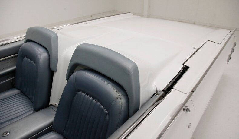 1962 Ford Thunderbird