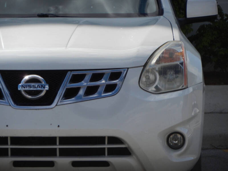 2013 Nissan Rogue SV w/SL Package