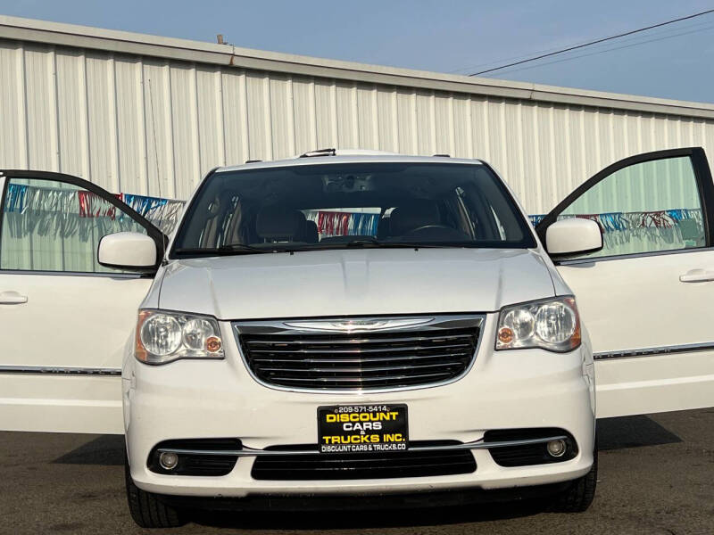 2014 Chrysler Town and Country Touring