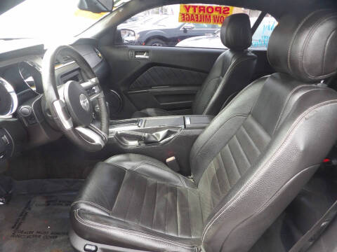 2012 Ford Mustang V6 Premium