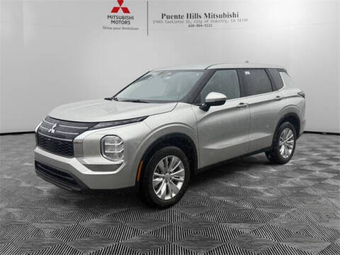 2026 Mitsubishi Outlander ES