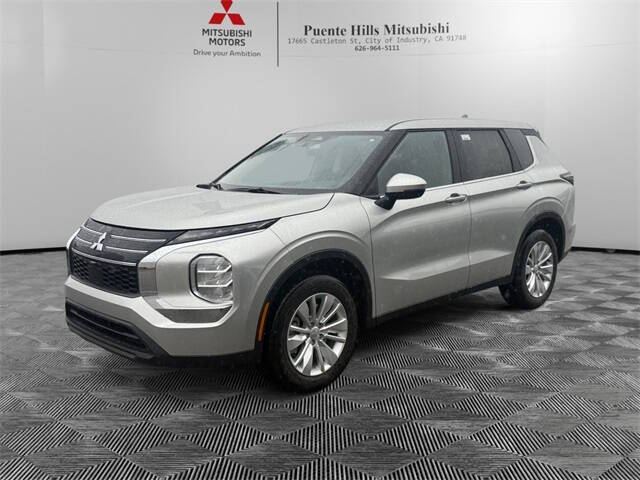 2026 Mitsubishi Outlander ES