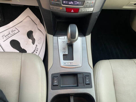 2010 Subaru Outback 2.5i Limited