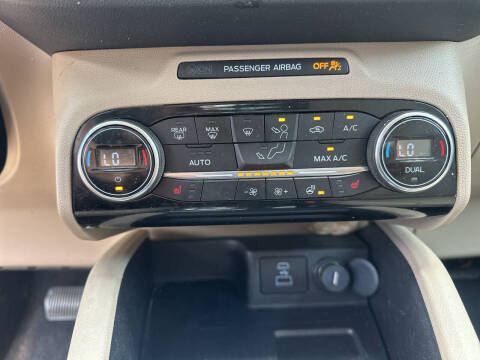 2021 Ford Escape SEL
