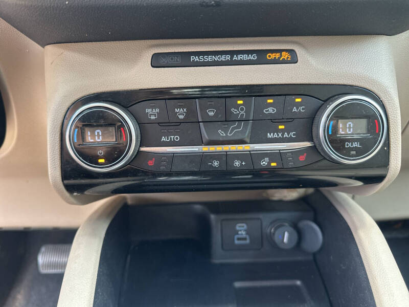 2021 Ford Escape SEL