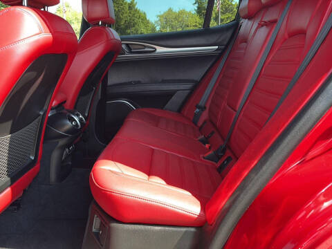 2022 Alfa Romeo Stelvio Veloce