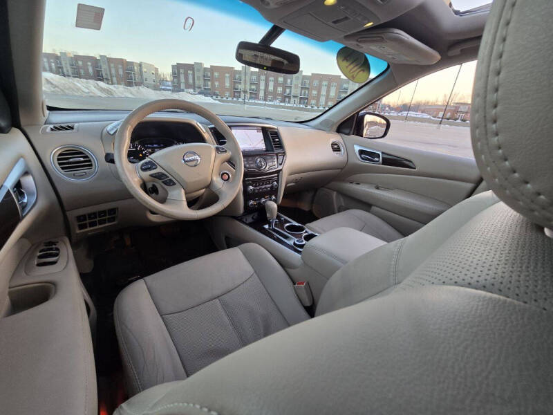 2014 Nissan Pathfinder Platinum