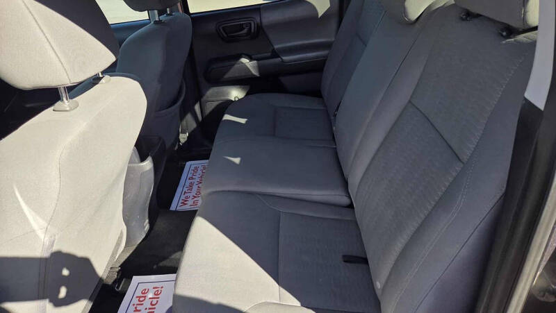 2019 Toyota Tacoma SR