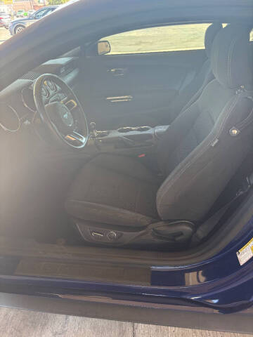 2016 Ford Mustang V6