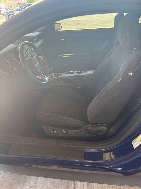 2016 Ford Mustang V6