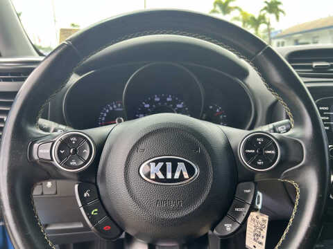 2016 Kia Soul +