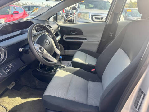 2013 Toyota Prius c Four