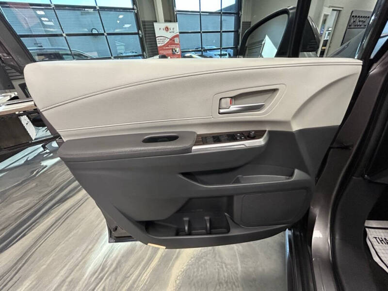 2021 Toyota Sienna XLE 7-Passenger