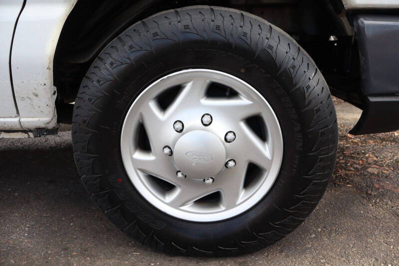 2013 Ford E-Series E-250