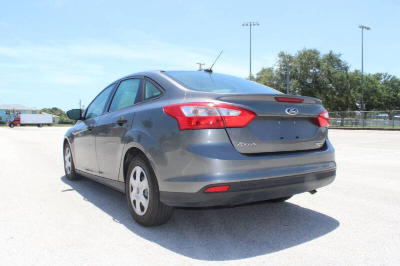 2013 Ford Focus S