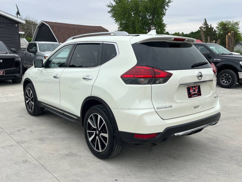 2017 Nissan Rogue SL