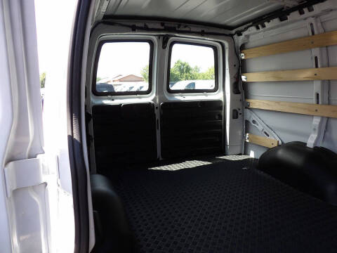 2025 Chevrolet Express 2500