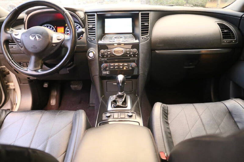 2010 Infiniti FX35