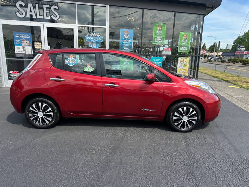 2015 Nissan LEAF S