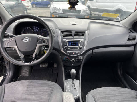 2015 Hyundai Accent GS