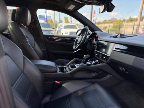 2019 Porsche Cayenne S