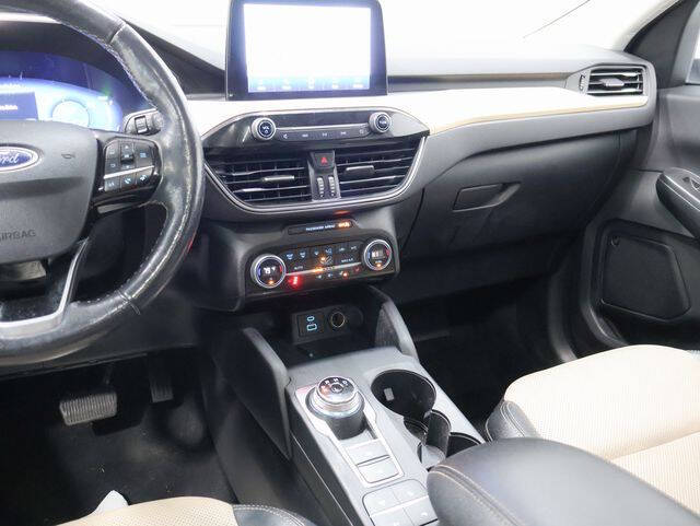 2021 Ford Escape Plug-In Hybrid Titanium