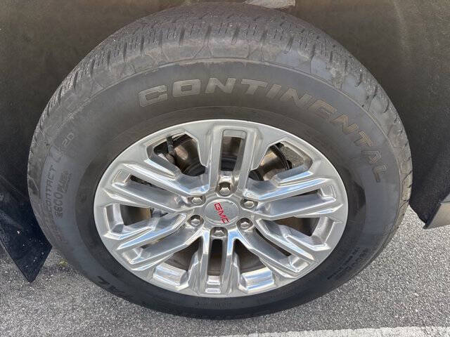 2022 GMC Yukon XL SLT